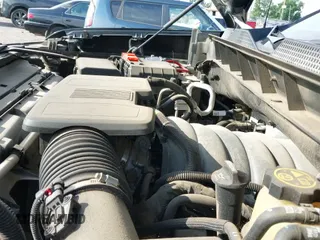 2020 Chevrolet Silverado 1500 LT z VIN 1GCRYDED9LZ251134, wystawiony jako IAAI lot #42281072 z przebiegiem 124 274 mil mil oraz . Historia ofert i sprzedaży dostępna na DreamBid. Obrazek 20.
