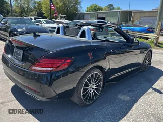2019 Mercedes-Benz SLC 300 z VIN WDDPK3JA3KF157013, wystawiony jako Copart lot #49665085 z przebiegiem 37 588 mil mil oraz Szkoda całkowita • Salvage title. Historia ofert i sprzedaży dostępna na DreamBid. Obrazek 4.