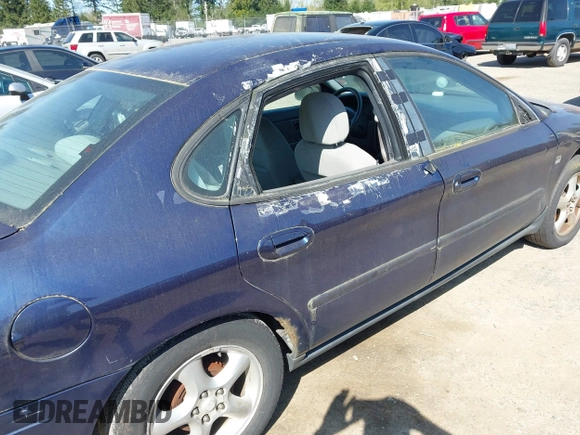2000 Ford Taurus SES with VIN 1FAFP55S7YA240929, listed as a IAAI auction lot 42040583 with 179,159 mi miles and . Bid and sale history available at DreamBid. Image 6.