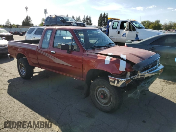 1993 Toyota Pickup DLX с VIN 4TAVN13D3PZ126673, выставлен на аукционе Copart как лот 72375914 с пробегом 197 409 миль миль и Списание • Salvage title. История ставок и продаж доступна на DreamBid. Изображение 4.