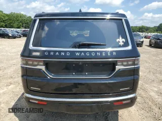 2022 Jeep Grand Wagoneer Series II z VIN 1C4SJVFJ5NS194152, wystawiony jako Copart lot #64996304 z przebiegiem Nie podano mil oraz Szkoda całkowita • Salvage title. Historia ofert i sprzedaży dostępna na DreamBid. Obrazek 6.