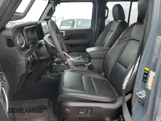 2024 Jeep Gladiator Sport S с VIN 1C6HJTAG1RL131910, выставлен на аукционе Copart как лот 51380125 с пробегом 23 060 миль миль и Списание • Salvage title. История ставок и продаж доступна на DreamBid. Изображение 7.