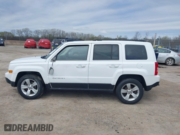 2014 Jeep Patriot Sport with VIN 1C4NJRBB5ED778512, listed as a IAAI auction lot 42172300 with 118,934 mi miles and . Bid and sale history available at carsss.com. Image 14.