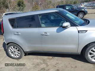 2018 Kia Soul + with VIN KNDJP3A59J7607163, listed as a IAAI auction lot 41689882 with 39,451 mi miles. Bid and sale history available at carsss.com. Image 13.