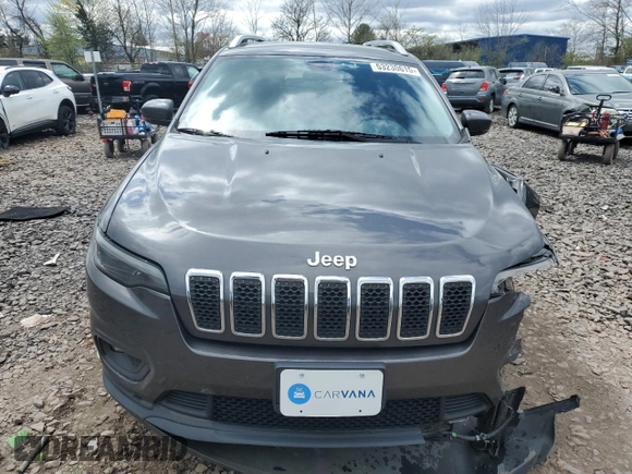 2019 Jeep Cherokee Latitude Plus z VIN 1C4PJMLXXKD398874, wystawiony jako Copart lot #53230615 z przebiegiem 81 386 mil mil oraz Szkoda całkowita • Salvage title. Historia ofert i sprzedaży dostępna na DreamBid. Obrazek 5.
