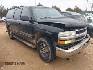 2002 Chevrolet Suburban LS with VIN 3GNEC16Z42G281945, listed as a IAAI auction lot 41419037 with 203,928 mi miles. Bid and sale history available at carsss.com. Image 1.