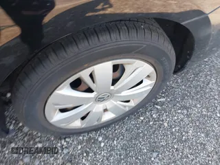 2014 Volkswagen Jetta SE with VIN 3VWD17AJ0EM393384, listed as a IAAI auction lot 42661590 with 118,385 mi miles and . Bid and sale history available at DreamBid. Image 12.