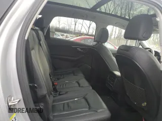 2021 Audi Q7 Premium z VIN WA1AJAF78MD014930, wystawiony jako Copart lot #45175585 z przebiegiem 52 921 mil mil oraz Szkoda całkowita • Salvage title. Historia ofert i sprzedaży dostępna na DreamBid. Obrazek 10.