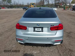 2017 BMW M3 с VIN WBS8M9C55H5G84685, выставлен на аукционе IAAI как лот 41962997 с пробегом 59 838 миль миль и . История ставок и продаж доступна на DreamBid. Изображение 16.