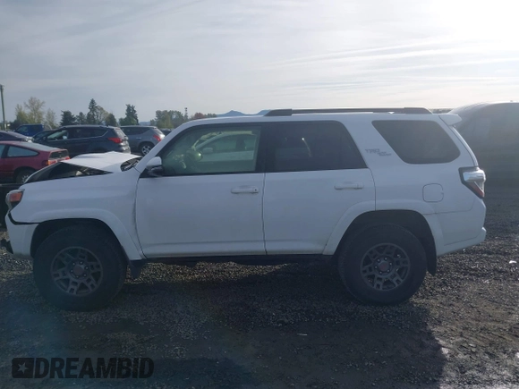 2019 Toyota 4Runner SR5 with VIN JTEBU5JRXK5700956, listed as a IAAI auction lot 41999972 with 61,032 mi miles and . Bid and sale history available at DreamBid. Image 15.