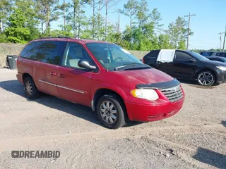 2007 Chrysler Town & Country LWB Touring with VIN 2A4GP54L47R223924, listed as a IAAI auction lot 42065455 with 100,983 mi miles. Bid and sale history available at carsss.com. Image 1.