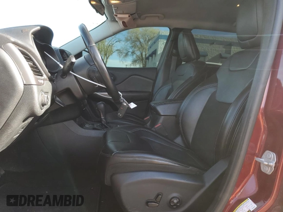 2019 Jeep Cherokee Latitude Plus with VIN 1C4PJLLB8KD308068, listed as a Copart auction lot 49178705 with 133,950 mi miles and Salvage Title. Bid and sale history available at carsss.com. Image 7.