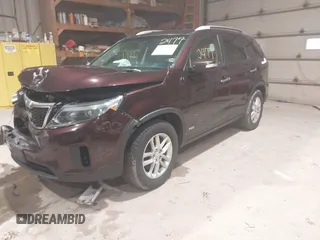 2015 Kia Sorento LX with VIN 5XYKTCA67FG567068, listed as a IAAI auction lot 41942477 with 155,091 mi miles. Bid and sale history available at carsss.com. Image 17.