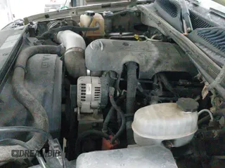 2003 Chevrolet Silverado 1500HD LT with VIN 1GCGK13U23F142493, listed as a IAAI auction lot 41354080 with 256,725 mi miles and . Bid and sale history available at DreamBid. Image 12.