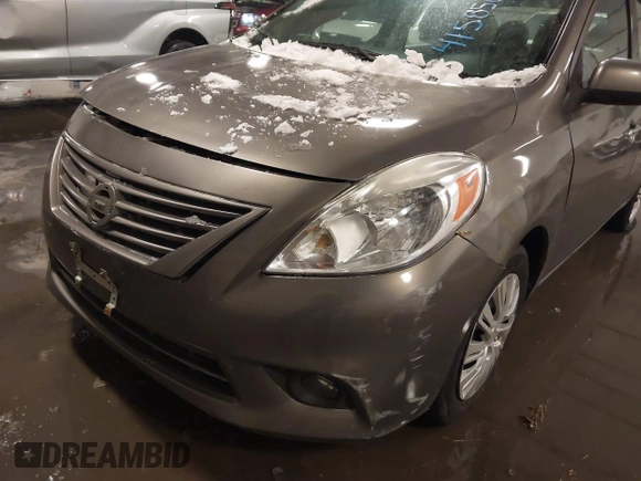 2014 Nissan Versa SV with VIN 3N1CN7AP2EK455471, listed as a IAAI auction lot 41585696 with 167,366 mi miles. Bid and sale history available at carsss.com. Image 6.
