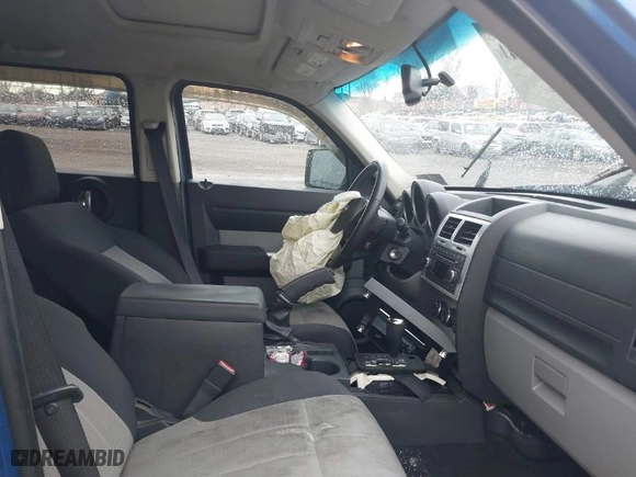 2007 Dodge Nitro SLT with VIN 1D8GU58K97W560212, listed as a IAAI auction lot 41018041 with 1 mi miles. Bid and sale history available at carsss.com. Image 5.