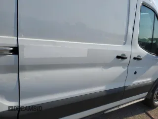 2018 Ford Transit with VIN 1FTYE1CM6JKB40228, listed as a Copart auction lot 69021134 with Not Provided miles and Clean Title. Bid and sale history available at DreamBid. Image 11.