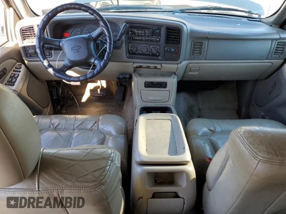 2001 Chevrolet Suburban LT with VIN 3GNEC16T11G144696, listed as a Copart auction lot 72712924 with 0 mi miles and Salvage Title. Bid and sale history available at carsss.com. Image 8.