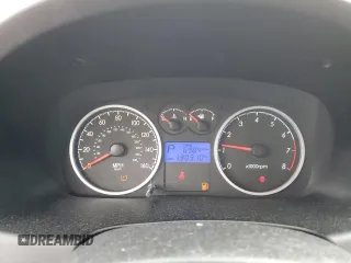 2008 Hyundai Tiburon GS z VIN KMHHM66D68U288062, wystawiony jako Copart lot #58261695 z przebiegiem 130 310 mil mil oraz Tytuł czysty. Historia ofert i sprzedaży dostępna na DreamBid. Obrazek 9.