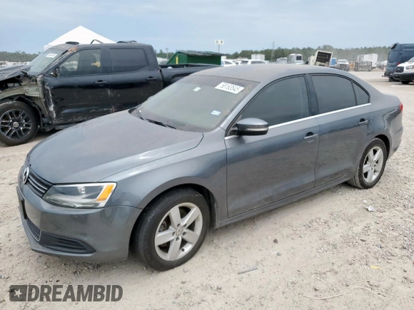 2014 Volkswagen Jetta TDI w/Premium with VIN 3VWLL7AJ9EM267112, listed as a Copart auction lot 58163545 with 106,367 mi miles and Clean title. Bid and sale history available at DreamBid. Image 1.