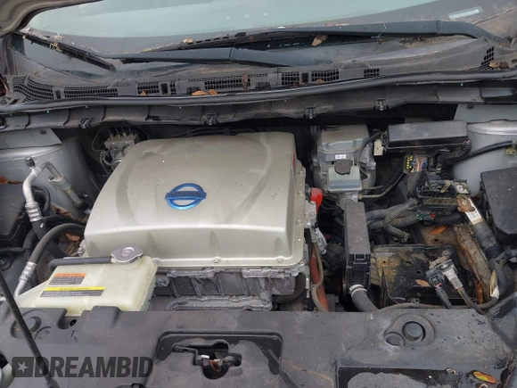 2015 Nissan LEAF SV with VIN 1N4AZ0CP2FC312093, listed as a IAAI auction lot 41658774 with 121,896 mi miles. Bid and sale history available at carsss.com. Image 10.
