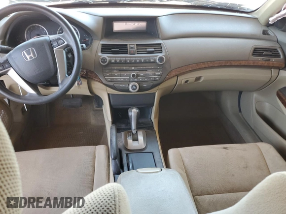 2010 Honda Accord EX z VIN 1HGCP2F7XAA093583, wystawiony jako Copart lot #57657325 z przebiegiem 112 768 mil mil oraz Nie do naprawy • Non repairable. Historia ofert i sprzedaży dostępna na DreamBid. Obrazek 8.