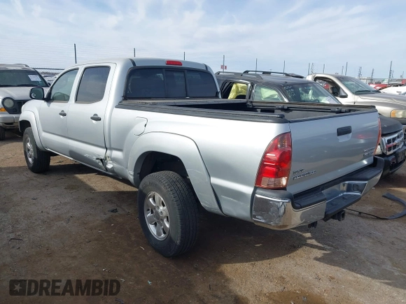 2005 Toyota Tacoma PreRunner with VIN 3TMKU72N45M003048, listed as a IAAI auction lot 41789059 with 87,310 mi miles. Bid and sale history available at carsss.com. Image 3.