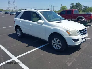 2007 Mercedes-Benz M 350 with VIN 4JGBB86E17A231154, listed as a IAAI auction lot 42019561 with Not Provided miles and . Bid and sale history available at DreamBid. Image 1.