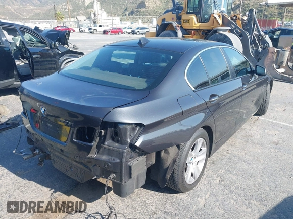 2013 BMW 5 Series 528i with VIN WBAXG5C58DD232579, listed as a IAAI auction lot 42137337 with 84,717 mi miles and . Bid and sale history available at DreamBid. Image 4.