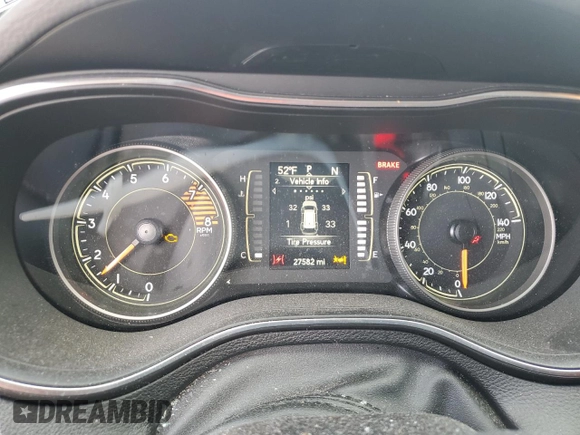 2021 Jeep Cherokee Latitude Lux with VIN 1C4PJLMX8MD144043, listed as a Copart auction lot 45337245 with 27,582 mi miles and Salvage Title. Bid and sale history available at carsss.com. Image 9.