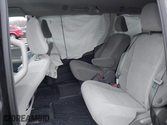 2019 Toyota Sienna LE Auto Access Seat with VIN 5TDKZ3DC6KS988342, listed as a IAAI auction lot 41456926 with 91,799 mi miles and . Bid and sale history available at DreamBid. Image 8.