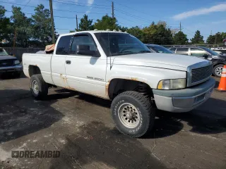 1998 Dodge Ram 2500 with VIN 3B7KF22Z3WG105585, listed as a Copart auction lot 68866854 with 181,466 mi miles and Salvage Title. Bid and sale history available at carsss.com. Image 4.