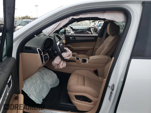 2022 Porsche Cayenne z VIN WP1AA2AY4NDA06206, wystawiony jako Copart lot #70961832 z przebiegiem Nie podano mil oraz . Historia ofert i sprzedaży dostępna na DreamBid. Obrazek 7.