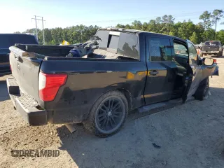 2018 Nissan Titan SV z VIN 1N6AA1E64JN527447, wystawiony jako Copart lot #52909825 z przebiegiem 92 422 mil mil oraz Szkoda całkowita • Salvage title. Historia ofert i sprzedaży dostępna na DreamBid. Obrazek 3.