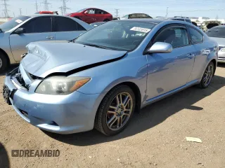 2010 Scion tC z VIN JTKDE3B72A0306500, wystawiony jako Copart lot #56103815 z przebiegiem 132 395 mil mil oraz Szkody całkowita. Historia ofert i sprzedaży dostępna na DreamBid. Obrazek 1.