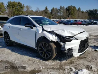 2024 Lexus RX with VIN 2T2BAMCA3RC061276, listed as a Copart auction lot 46632285 with 30,132 mi miles and Clean Title. Bid and sale history available at carsss.com. Image 4.