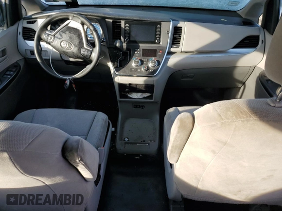 2018 Toyota Sienna L with VIN 5TDZZ3DC5JS944216, listed as a Copart auction lot 42262675 with 163,078 mi miles and Clean Title. Bid and sale history available at DreamBid. Image 8.