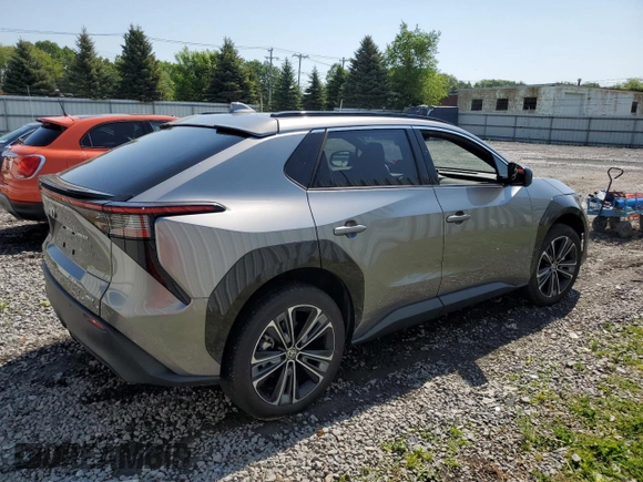 2023 Toyota bZ4X XLE z VIN JTMABACA1PA036308, wystawiony jako Copart lot #55640284 z przebiegiem Nie podano mil oraz . Historia ofert i sprzedaży dostępna na DreamBid. Obrazek 3.