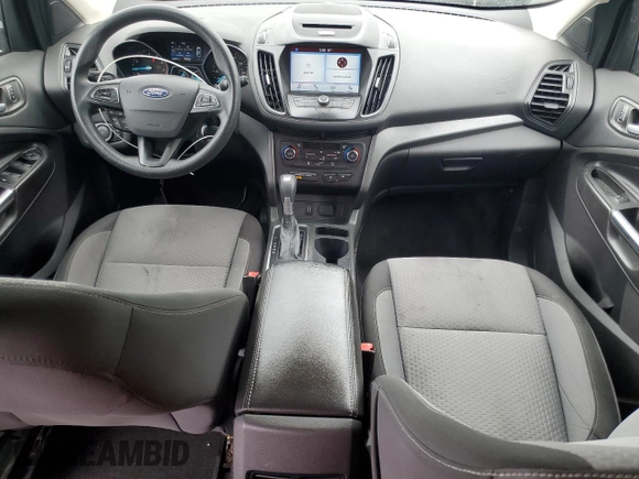 2017 Ford Escape SE z VIN 1FMCU0GD7HUC33240, wystawiony jako Copart lot #59627995 z przebiegiem 105 670 mil mil oraz Czysty tytuł • Clean title. Historia ofert i sprzedaży dostępna na DreamBid. Obrazek 8.