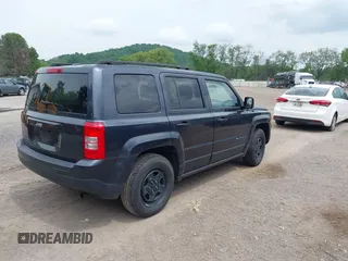 2016 Jeep Patriot Sport SE z VIN 1C4NJPBA7GD526498, wystawiony jako IAAI lot #42295160 z przebiegiem 143 241 mil mil oraz . Historia ofert i sprzedaży dostępna na DreamBid. Obrazek 4.