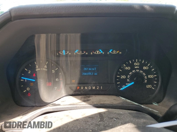 2015 Ford F-150 XLT with VIN 1FTFX1EF0FKD91110, listed as a Copart auction lot 46293365 with 208,399 mi miles and Salvage Title. Bid and sale history available at carsss.com. Image 9.