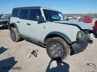 2024 Ford Bronco Big Bend with VIN 1FMDE7BH9RLB43731, listed as a IAAI auction lot 41653720 with 1,812 mi miles. Bid and sale history available at carsss.com. Image 1.