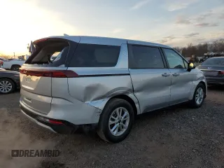 2023 Kia Carnival LX with VIN KNDNB4H32P6256041, listed as a Copart auction lot 82295804 with 30,316 mi miles and Salvage Title. Bid and sale history available at carsss.com. Image 3.