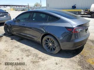 2022 Tesla Model 3 Long Range z VIN 5YJ3E1EBXNF263832, wystawiony jako Copart lot #57177445 z przebiegiem Nie podano mil oraz Szkoda całkowita • Salvage title. Historia ofert i sprzedaży dostępna na DreamBid. Obrazek 2.