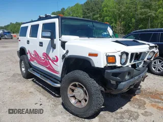 2006 Hummer H2 z VIN 5GRGN23U66H114183, wystawiony jako IAAI lot #42059807 z przebiegiem 220 758 mil mil oraz . Historia ofert i sprzedaży dostępna na DreamBid. Obrazek 1.