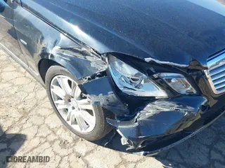 2012 Mercedes-Benz E-Class E 350 Luxury with VIN WDDHF8JB5CA613431, listed as a IAAI auction lot 41693043 with 126,721 mi miles. Bid and sale history available at carsss.com. Image 6.