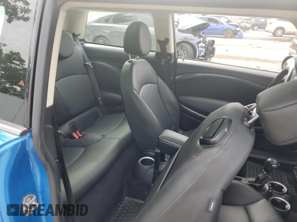 2011 MINI Hardtop S with VIN WMWSV3C54BTY13746, listed as a Copart auction lot 60811275 with 93,346 mi miles and Clean title. Bid and sale history available at DreamBid. Image 10.