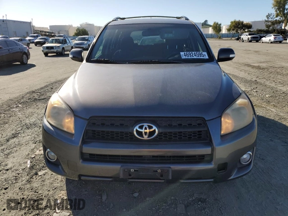 2010 Toyota RAV4 Sport с VIN JTMWF4DV4A5030385, выставлен на аукционе Copart как лот 46924595 с пробегом 166 380 миль миль и Списание • Salvage title. История ставок и продаж доступна на DreamBid. Изображение 5.
