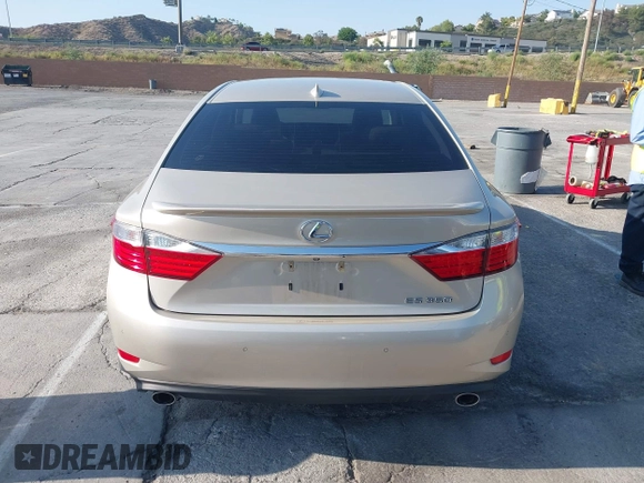 2015 Lexus ES 330 with VIN JTHBK1GGXF2172642, listed as a IAAI auction lot 42433367 with 77,749 mi miles and . Bid and sale history available at DreamBid. Image 17.