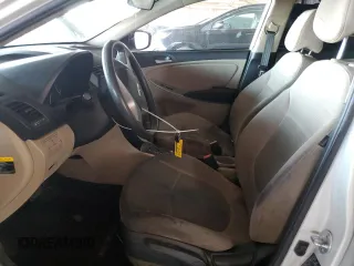 2017 Hyundai Accent SE z VIN KMHCT4AE5HU243163, wystawiony jako Copart lot #59122575 z przebiegiem 134 774 mil mil oraz Szkoda całkowita • Salvage title. Historia ofert i sprzedaży dostępna na DreamBid. Obrazek 7.